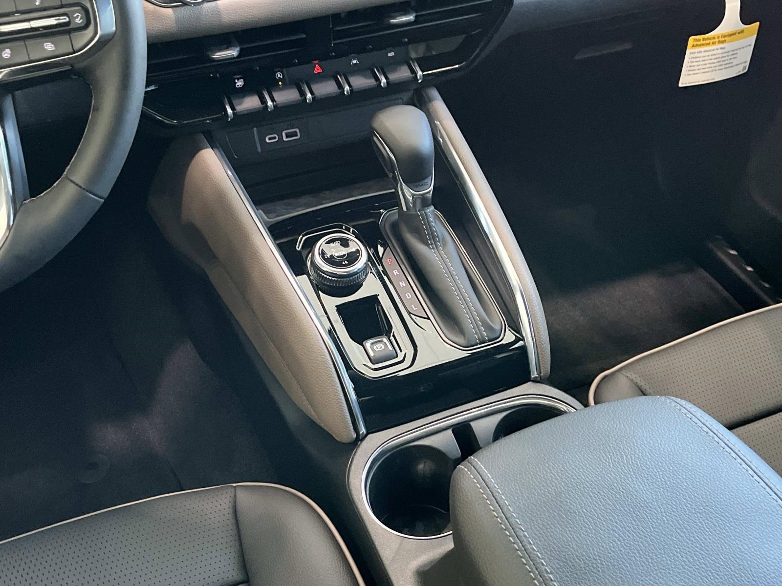 New 2026 GMC Canyon Denali image 16