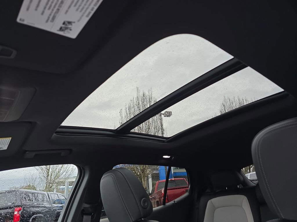 New 2026 Chevrolet Equinox EV LT w/ Convenience Package II image 23