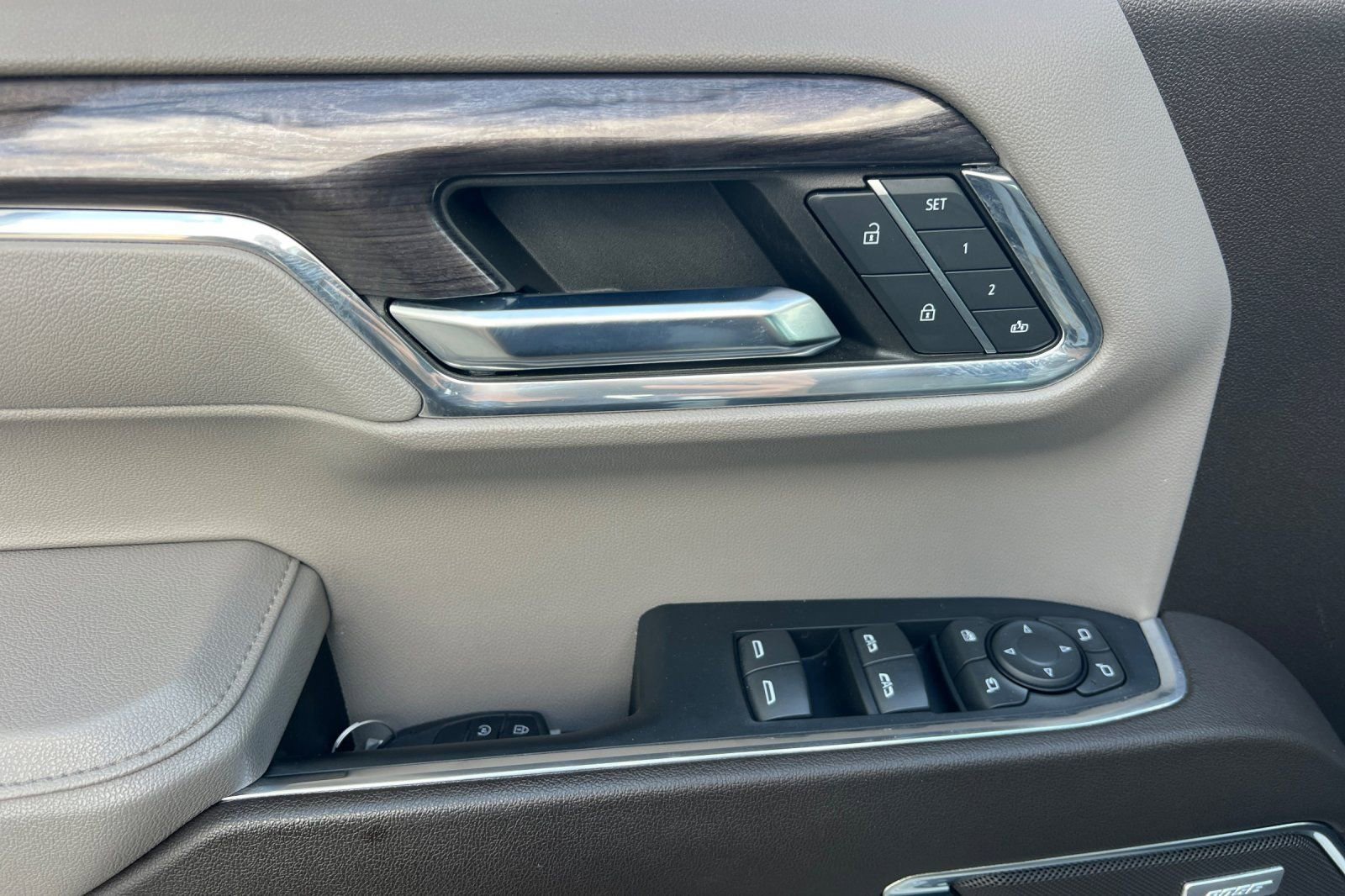 Used 2023 Chevrolet Silverado 1500 LTZ w/ Technology Package image 12