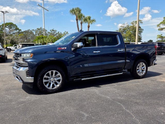 Used 2022 Chevrolet Silverado 1500 LTZ AWD/4WD image 3