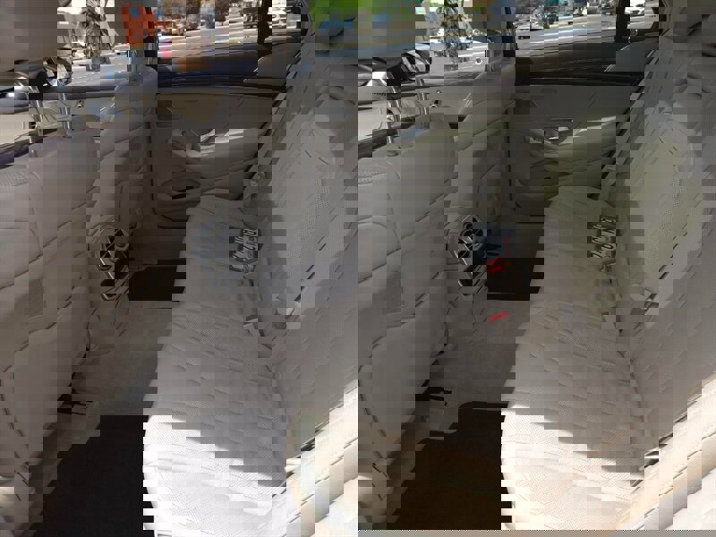 Used 2017 Mercedes-Benz S 550 Sedan image 9