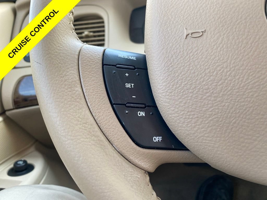 Used 2011 Mercury Grand Marquis LS RWD image 9