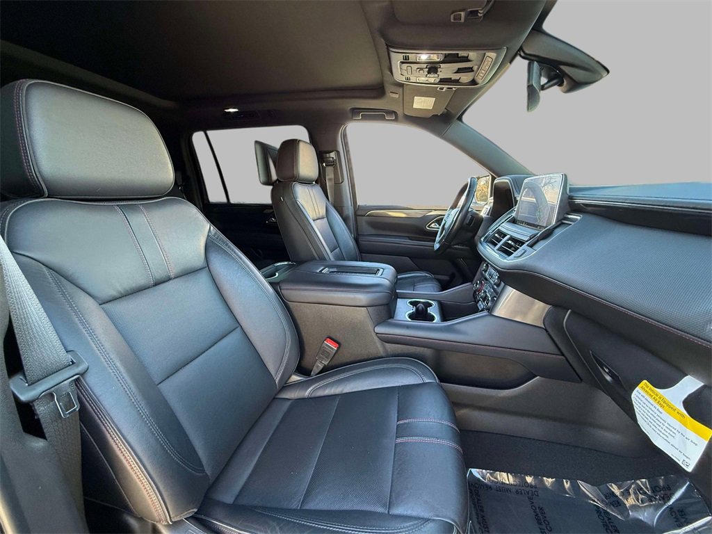 Used 2021 Chevrolet Suburban RST w/ Luxury Package image 14