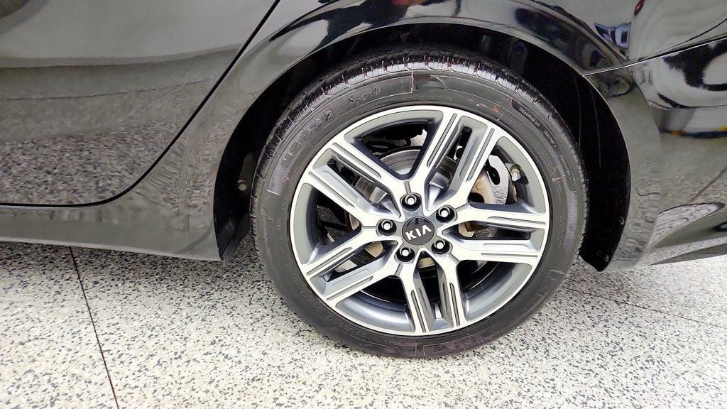 Used 2019 Kia Forte S w/ S Premium Package FWD image 9
