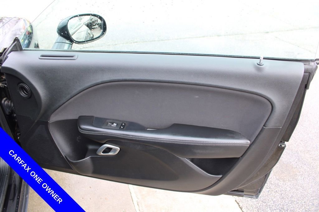 Used 2019 Dodge Challenger SXT image 20