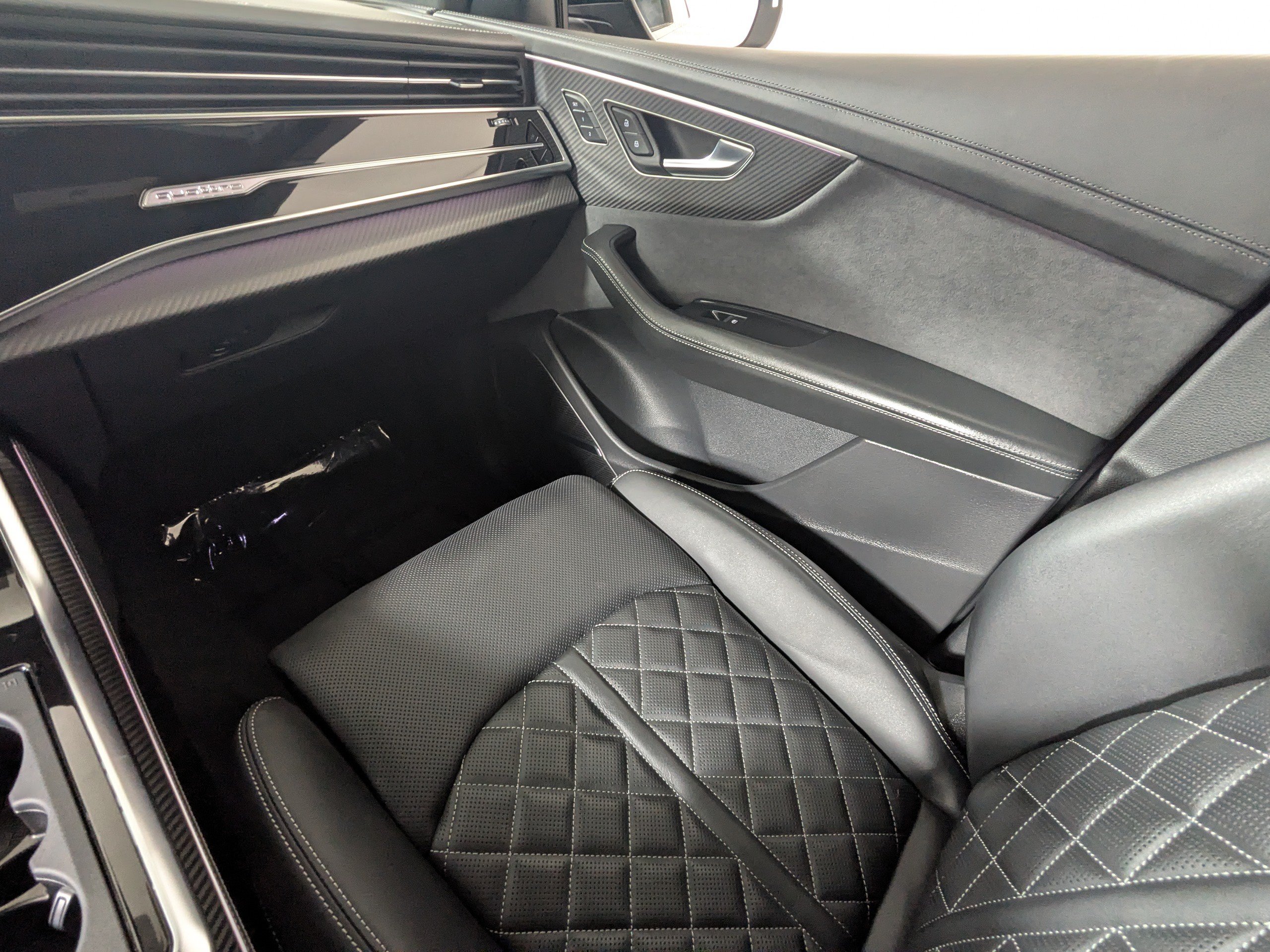 Certified 2026 Audi SQ8 Prestige AWD/4WD image 12