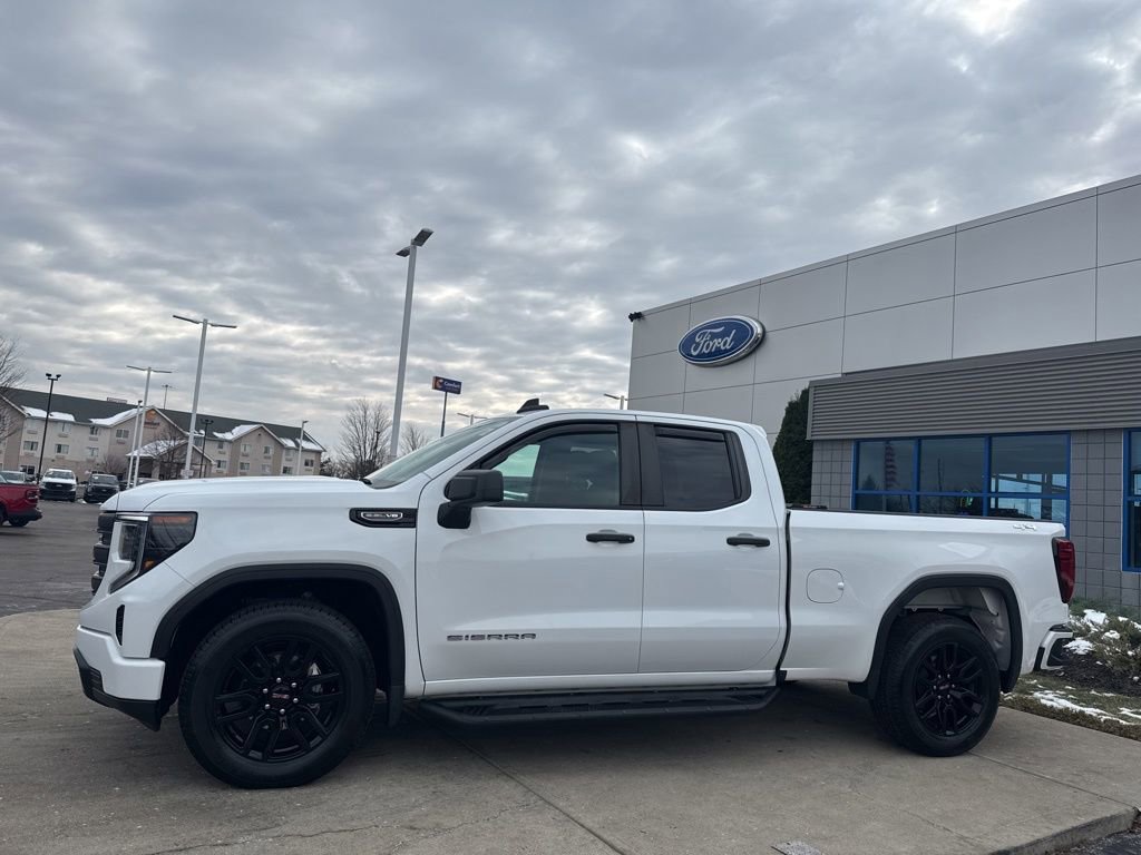 Used 2023 GMC Sierra 1500 Pro w/ Graphite Edition image 4