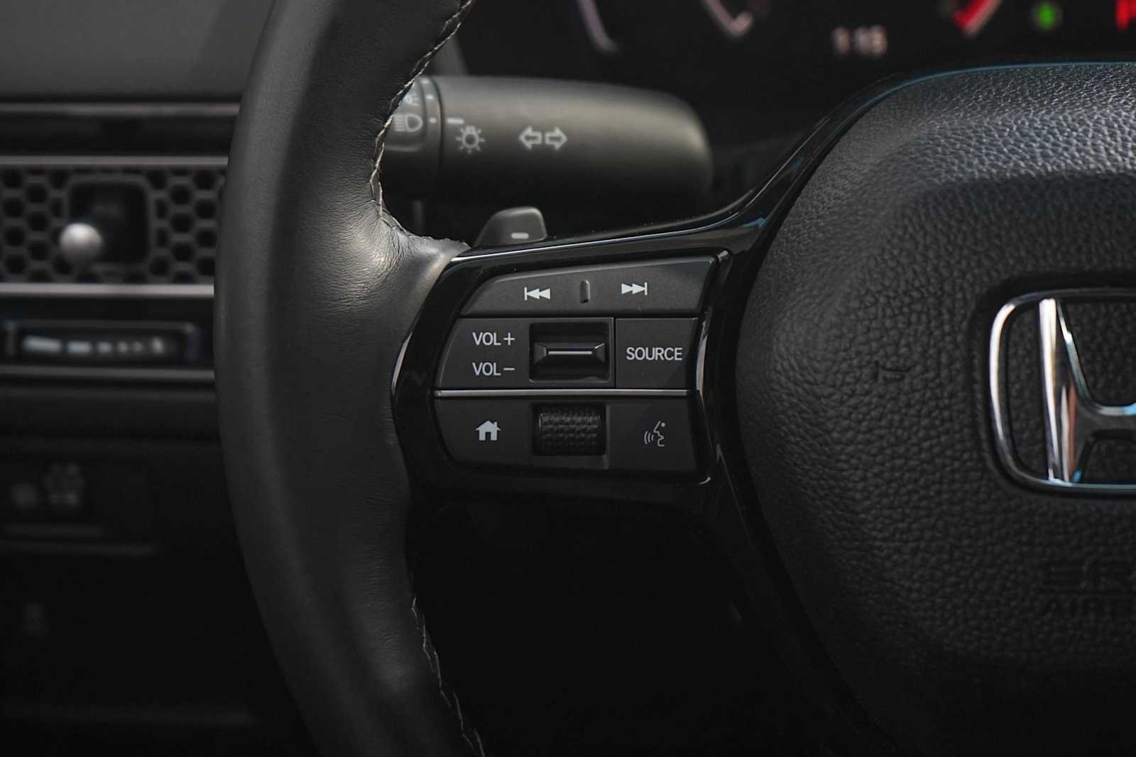 Used 2025 Honda Civic Sport image 17