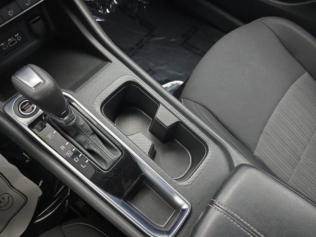 Used 2025 Nissan Sentra SV FWD image 25