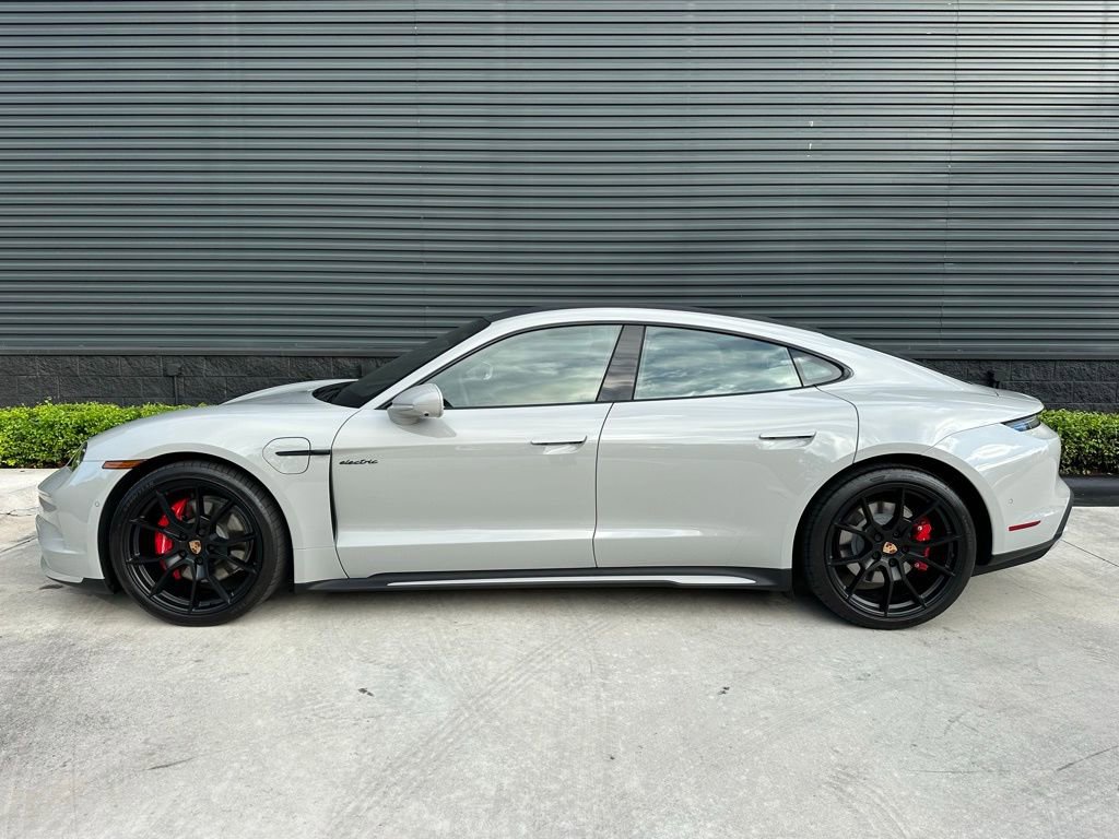 Used 2025 Porsche Taycan 4S image 2