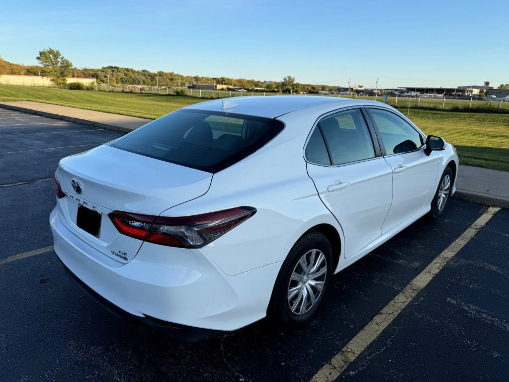Used 2022 Toyota Camry LE FWD image 10