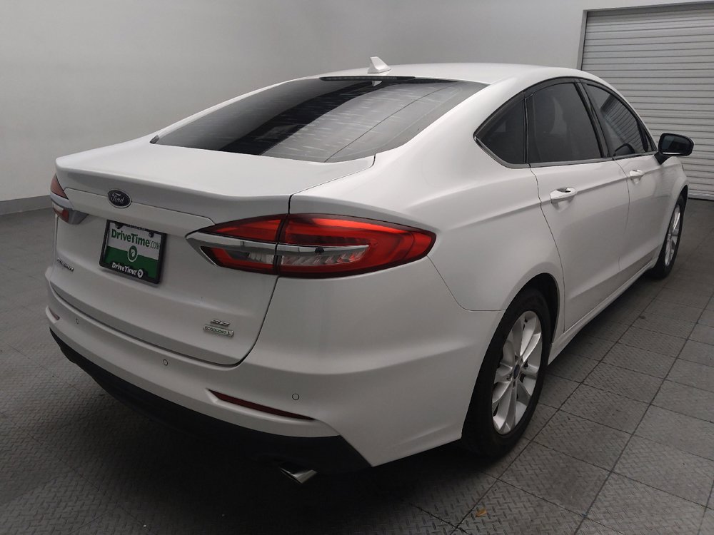 Used 2019 Ford Fusion SE FWD image 9