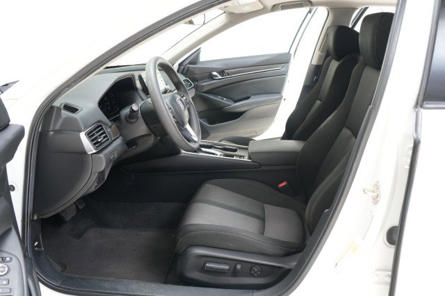 Used 2019 Honda Accord EX image 37