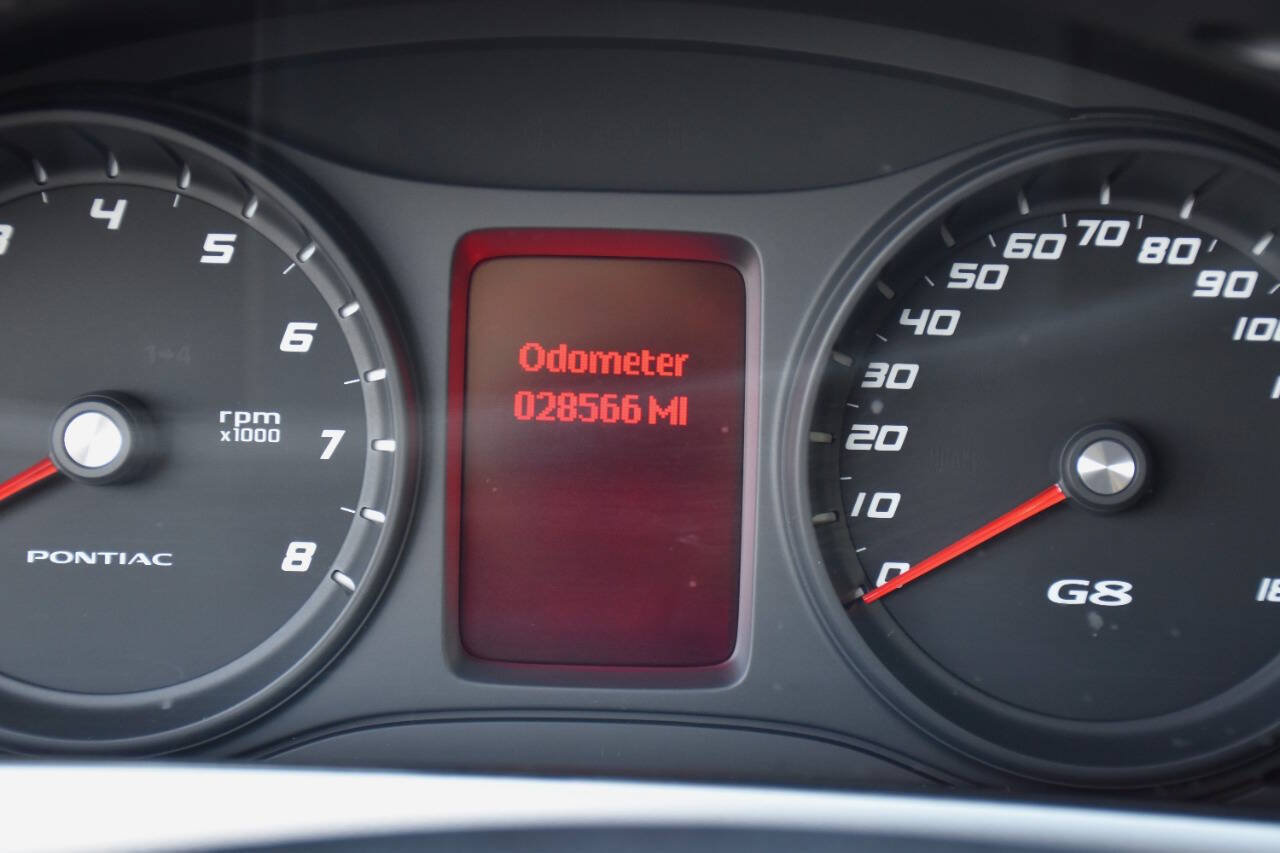 Used 2008 Pontiac G8 RWD image 16