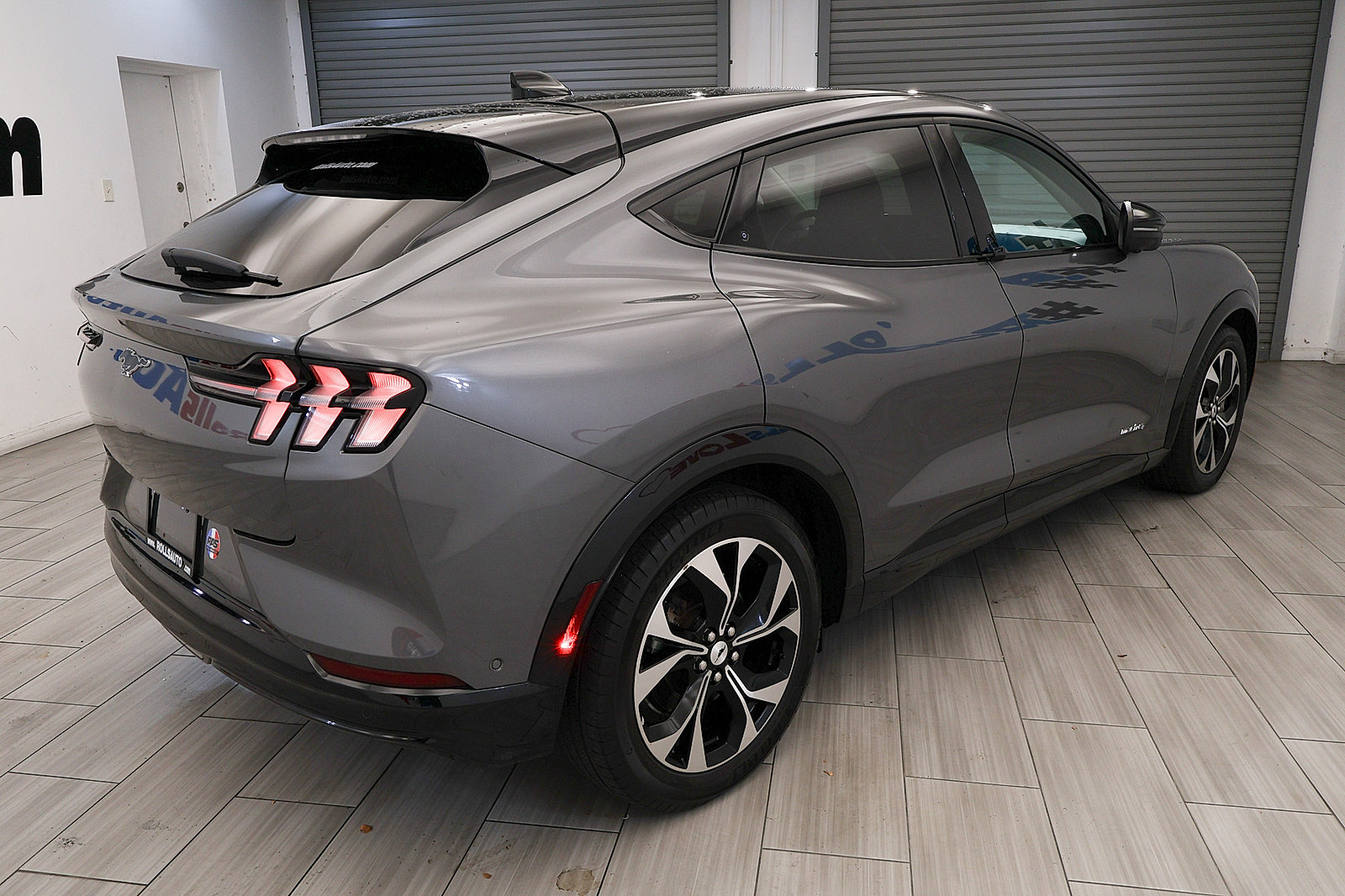 Used 2023 Ford Mustang Mach-E Premium AWD/4WD image 5
