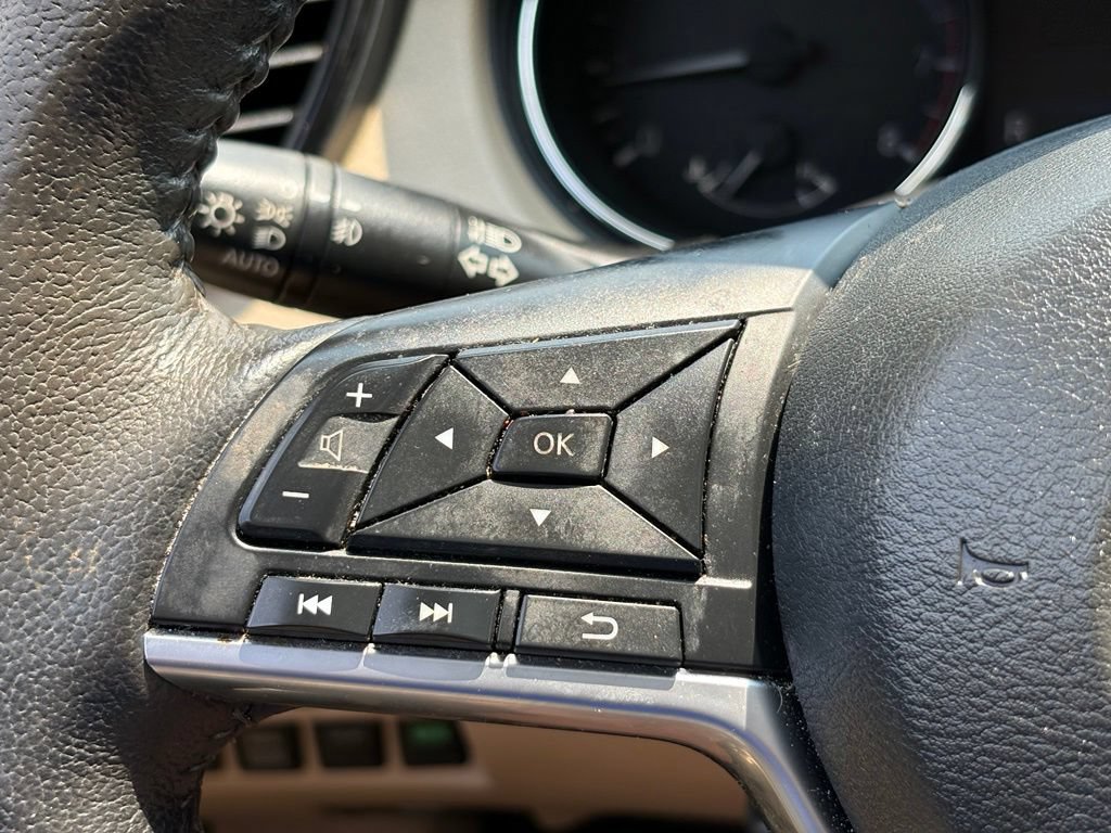 Used 2020 Nissan Rogue SL w/ Premium Package AWD/4WD image 25