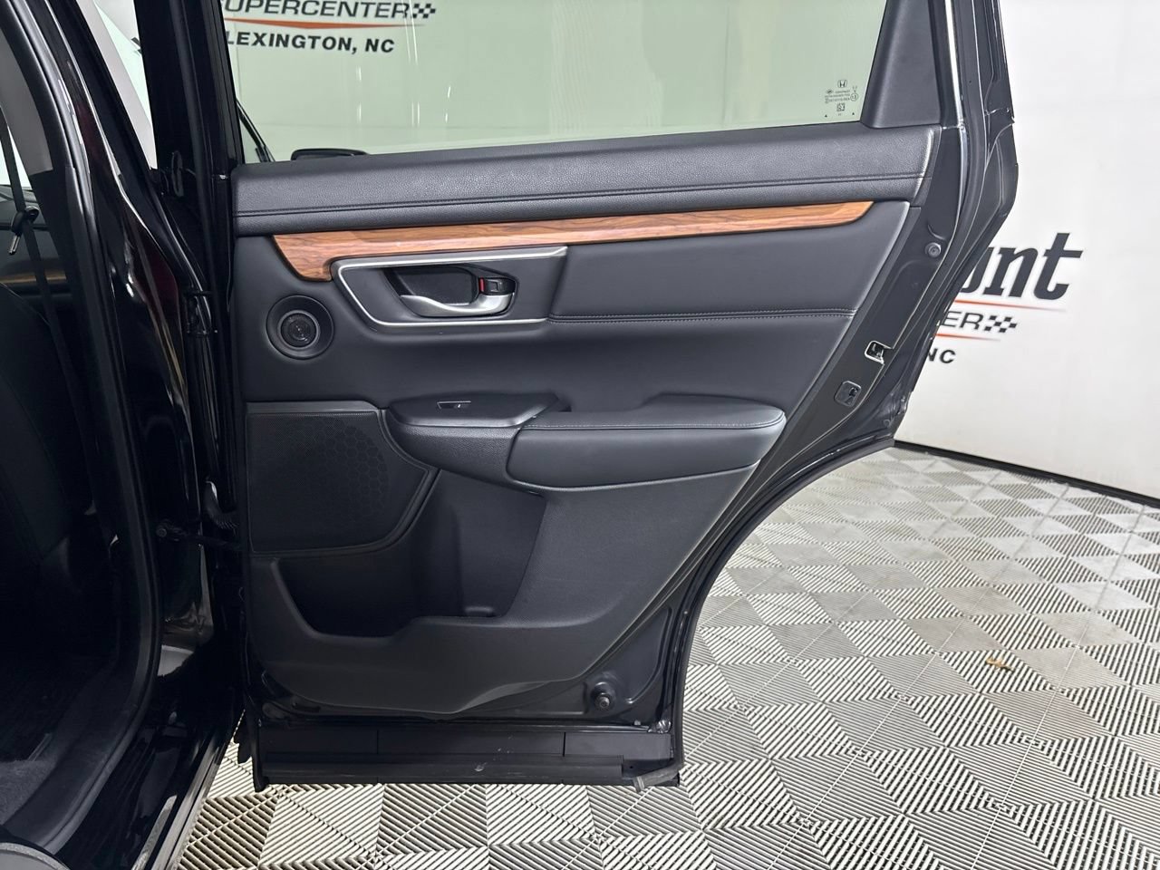 Used 2022 Honda CR-V Touring image 28