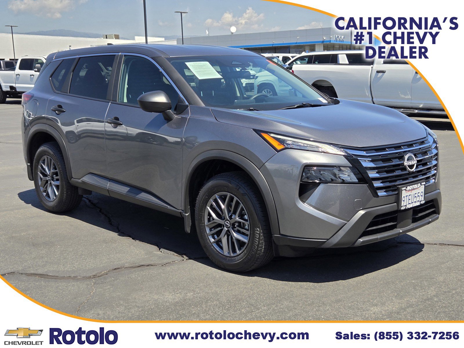 Used 2025 Nissan Rogue S image 1