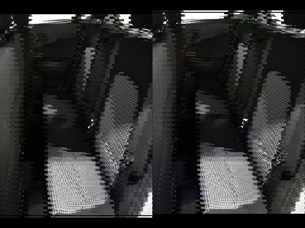 Certified 2023 Hyundai Kona SE image 17