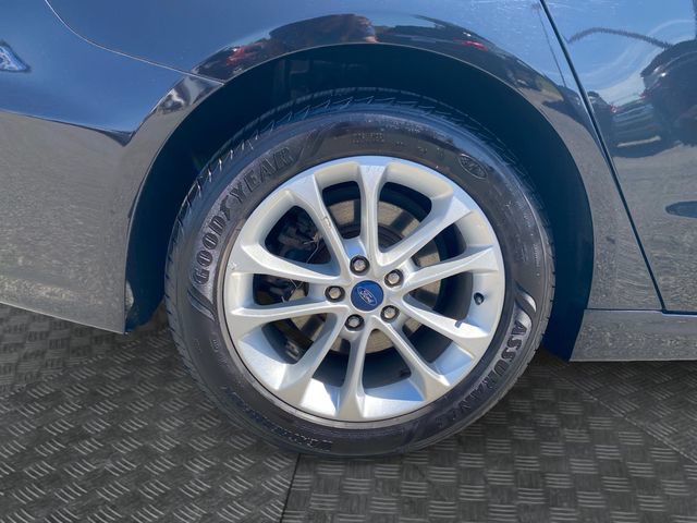 Used 2019 Ford Fusion SE FWD image 35