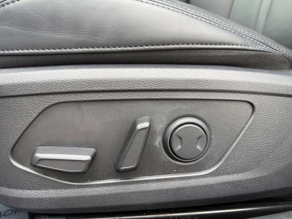 Used 2025 Kia K5 EX image 16