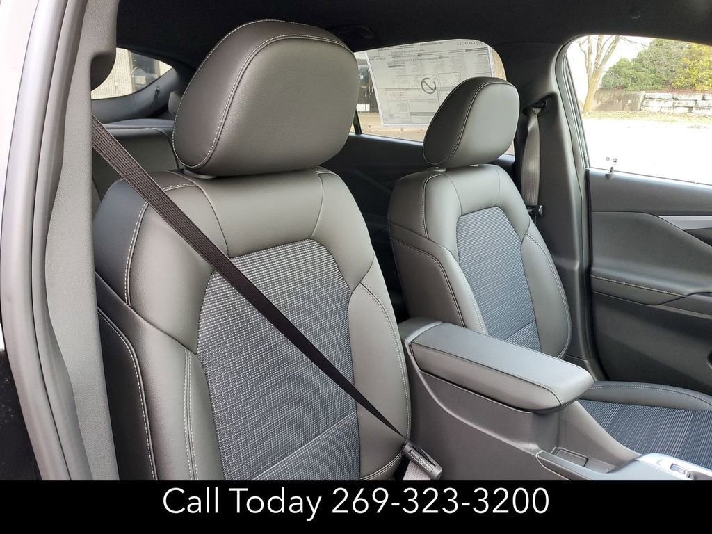 New 2025 Buick Envista Preferred w/ Advanced Safety Package image 26