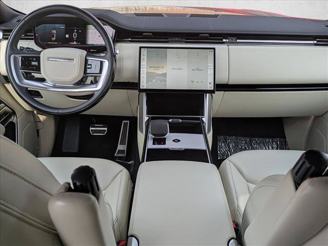 Used 2025 Land Rover Range Rover Long Wheelbase SE AWD/4WD image 19