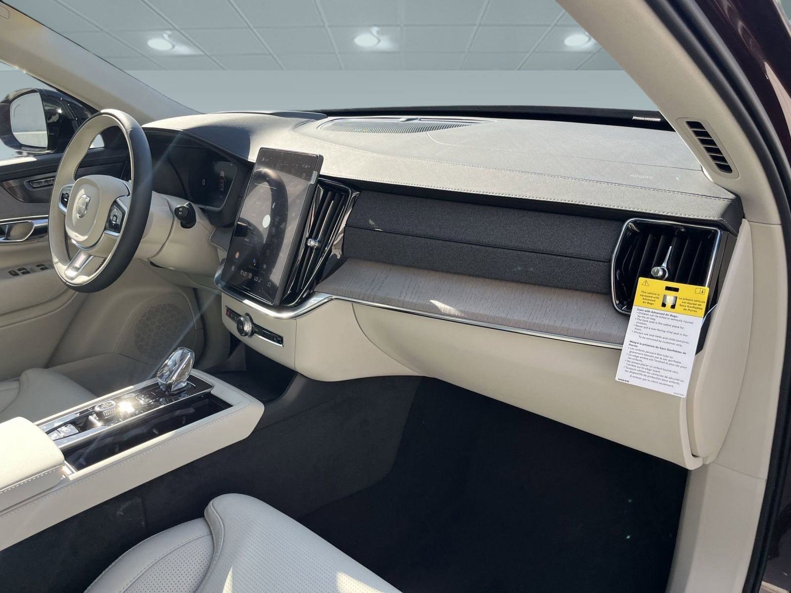 New 2026 Volvo XC90 B6 Ultra w/ Protection Package image 27
