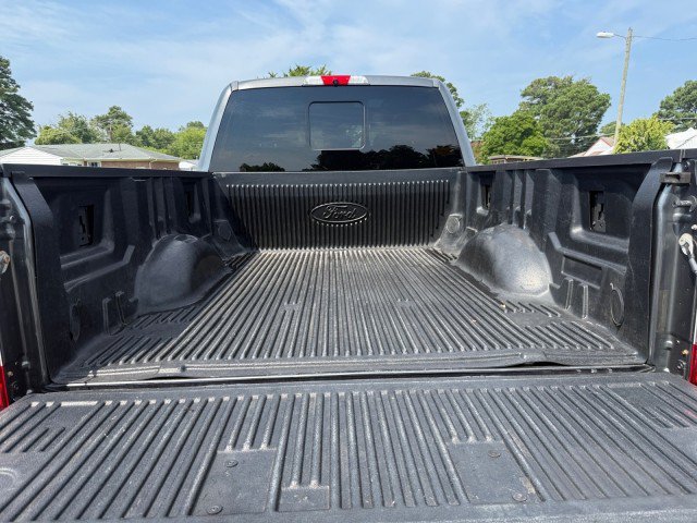 Used 2017 Ford F250 Platinum w/ Platinum Ultimate Package AWD/4WD image 16