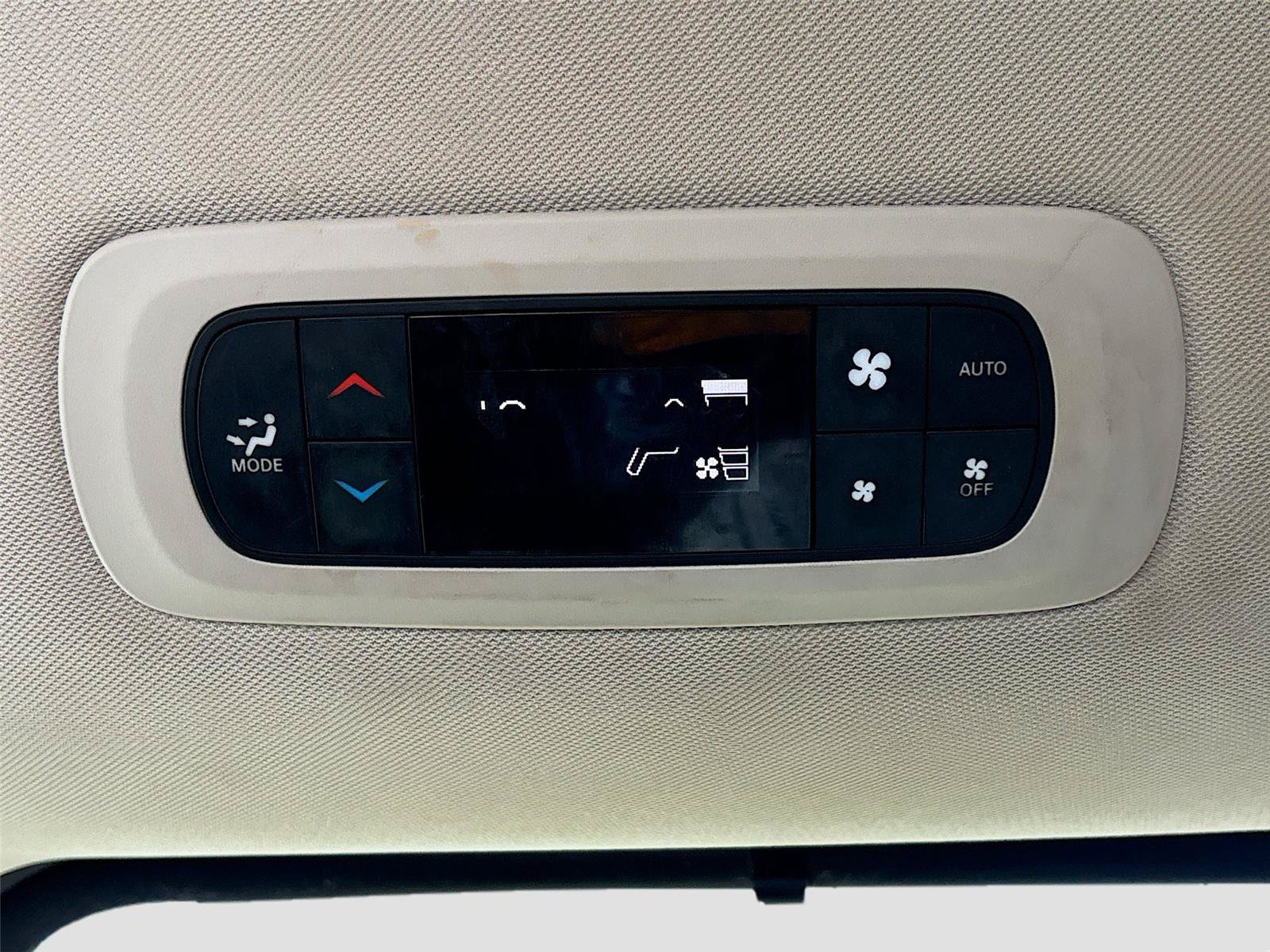 Used 2021 Chrysler Pacifica Touring-L FWD image 28