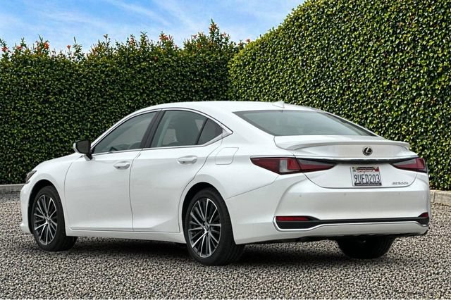Used 2025 Lexus ES 300h w/ Premium Package FWD image 6