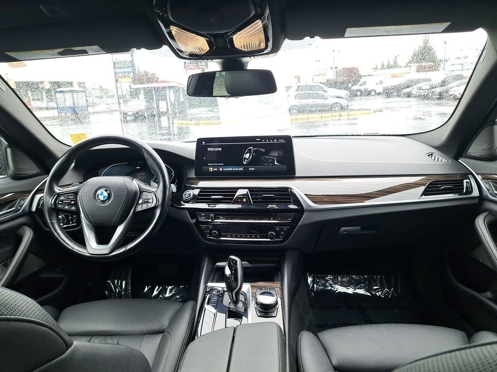 Used 2021 BMW 540i w/ Executive Package image 18