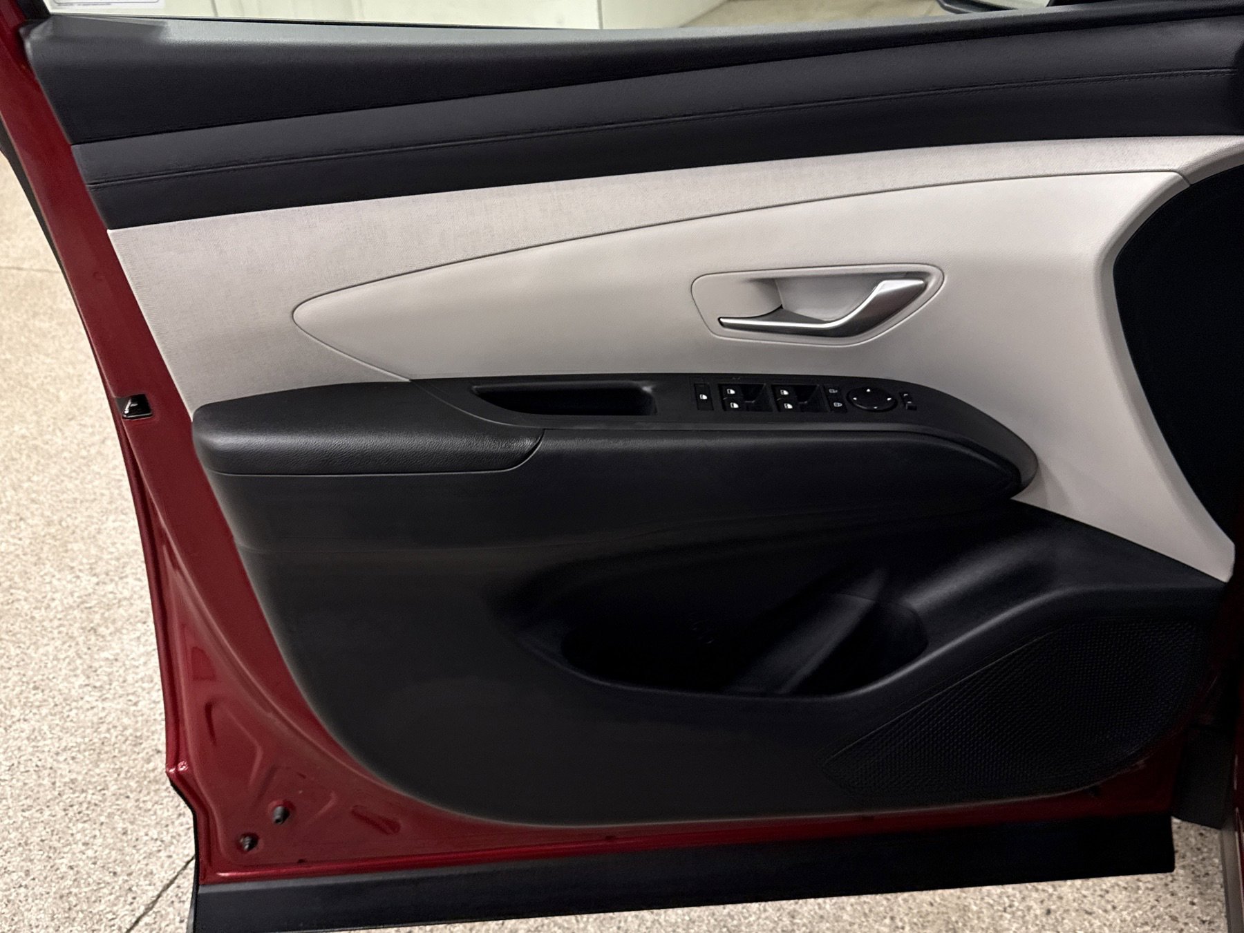 Used 2025 Hyundai Tucson SEL image 3