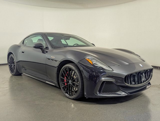 Used 2024 Maserati GranTurismo Trofeo image 2