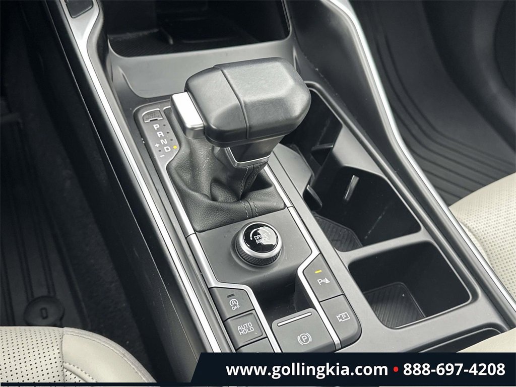 Certified 2024 Kia Sorento S w/ Panoramic Sunroof Package image 29