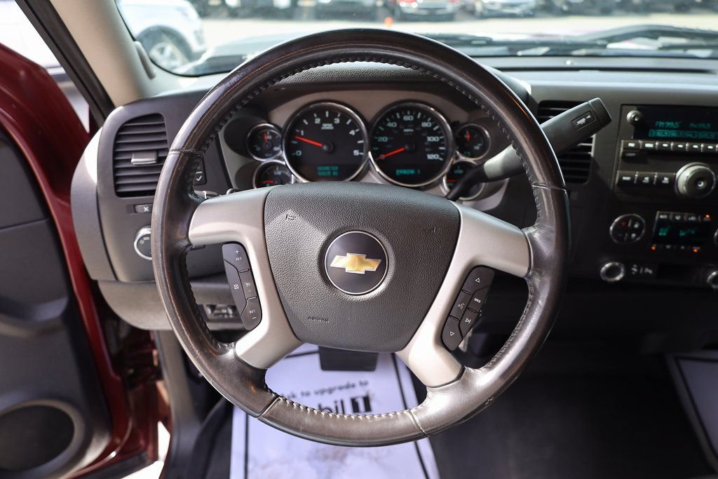 Used 2008 Chevrolet Silverado 2500 LT w/ 1LT Convenience Package AWD/4WD image 13
