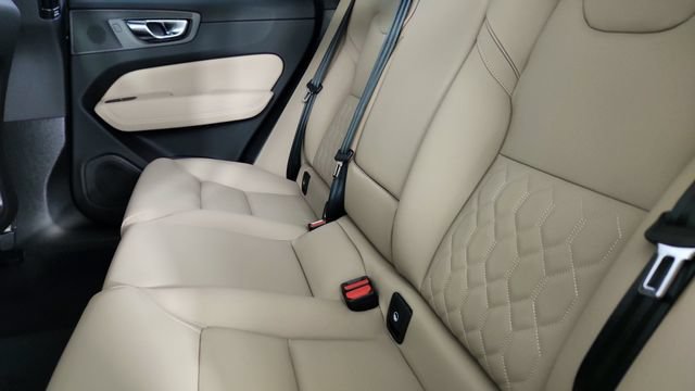 New 2026 Volvo XC60 B5 Plus w/ Climate Package AWD/4WD image 30