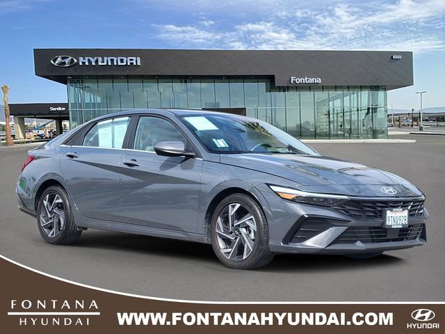 Certified 2025 Hyundai Elantra SEL image 1