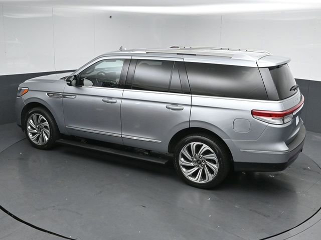 Certified 2023 Lincoln Navigator Reserve AWD/4WD image 51
