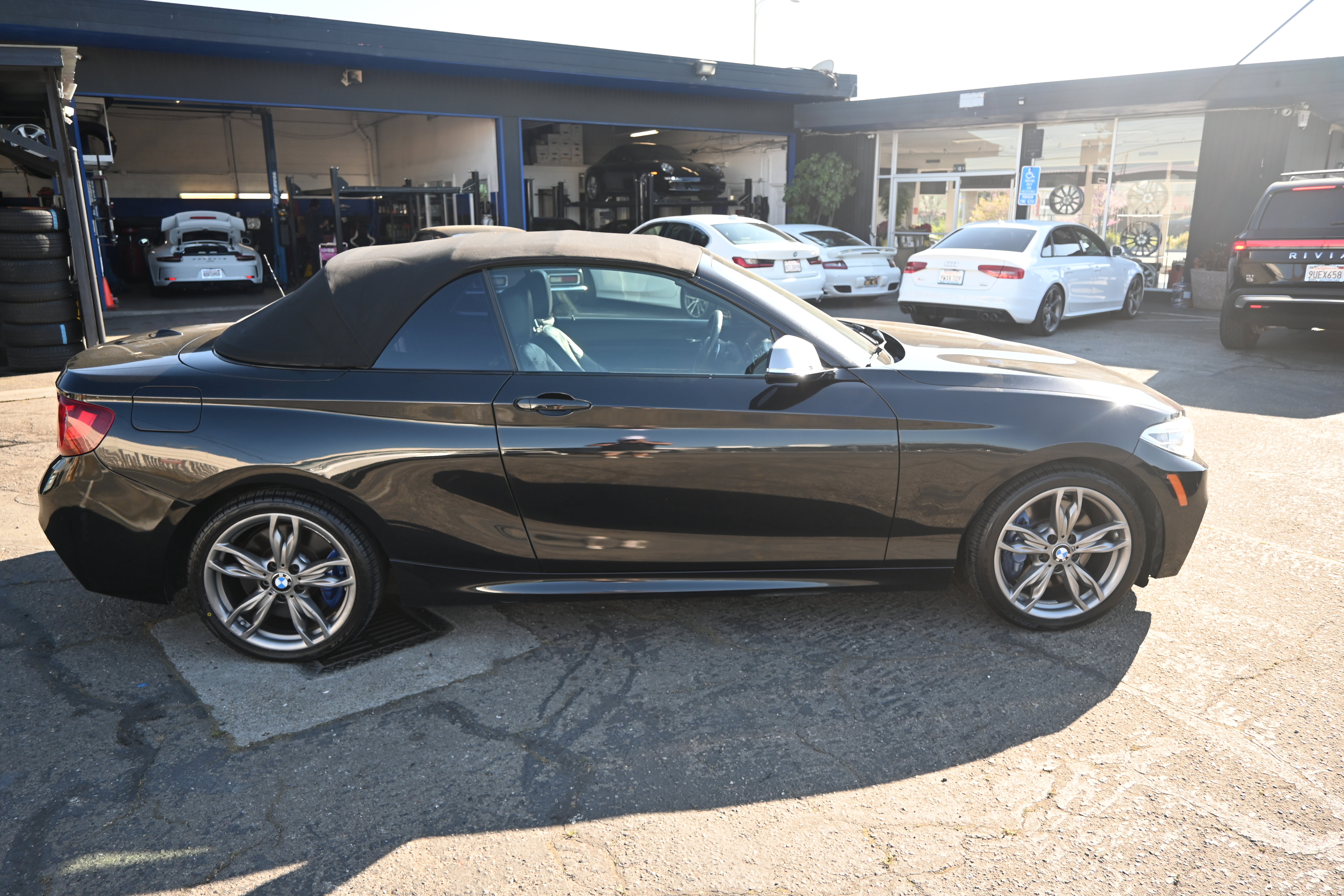 Used 2015 BMW M235i 2dr Conv M235i RWD image 9