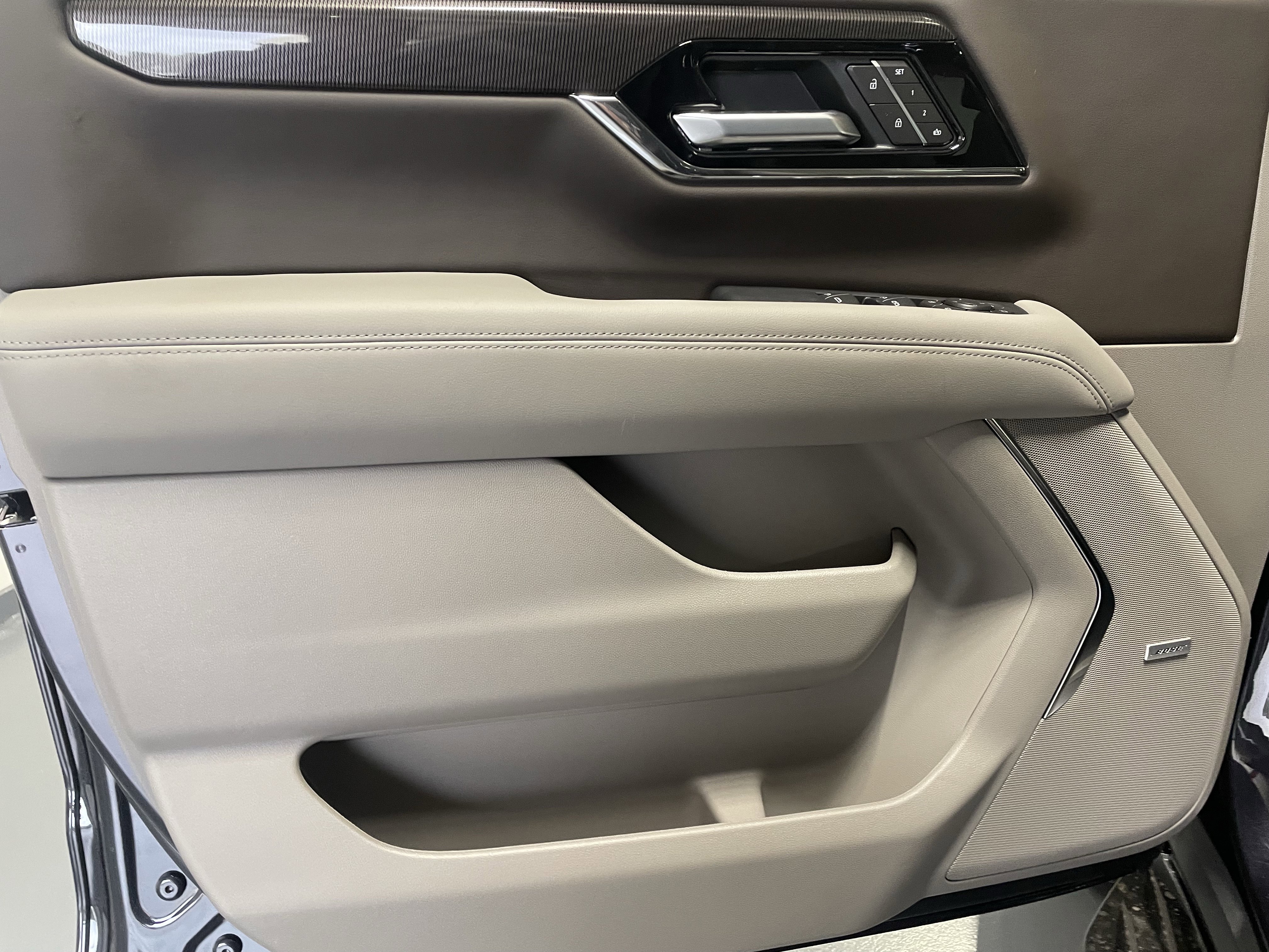 New 2026 GMC Yukon Elevation w/ Elevation Premium Package image 15