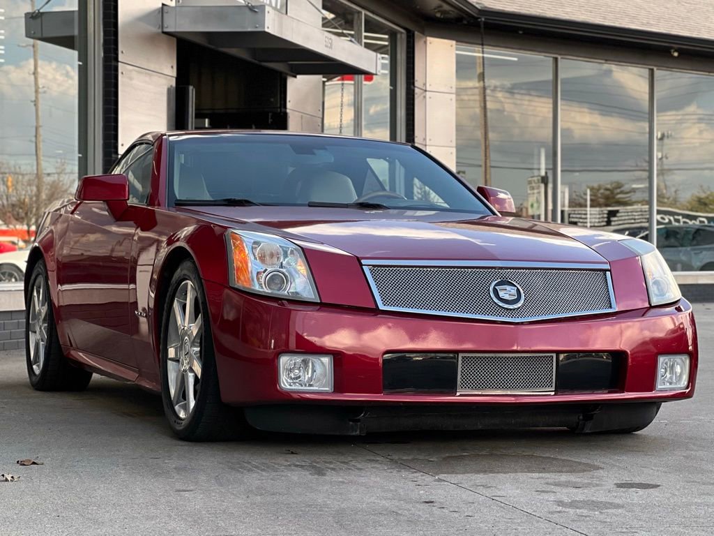 Used 2005 Cadillac XLR Base image 31
