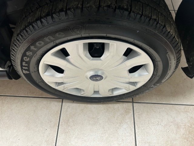 Used 2020 Ford Transit Connect XLT image 16