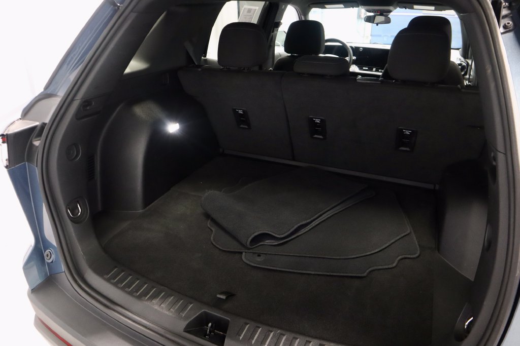 Used 2025 Chevrolet Equinox LT AWD/4WD image 14