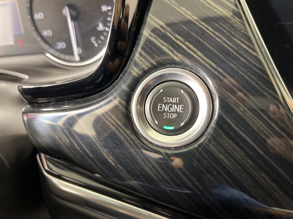 Used 2020 Cadillac XT6 Premium Luxury w/ LPO, Floor Liner Package image 35