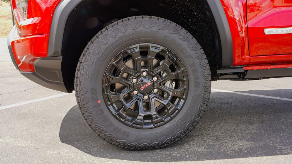 New 2026 GMC Canyon Elevation w/ Convenience Package RWD image 7
