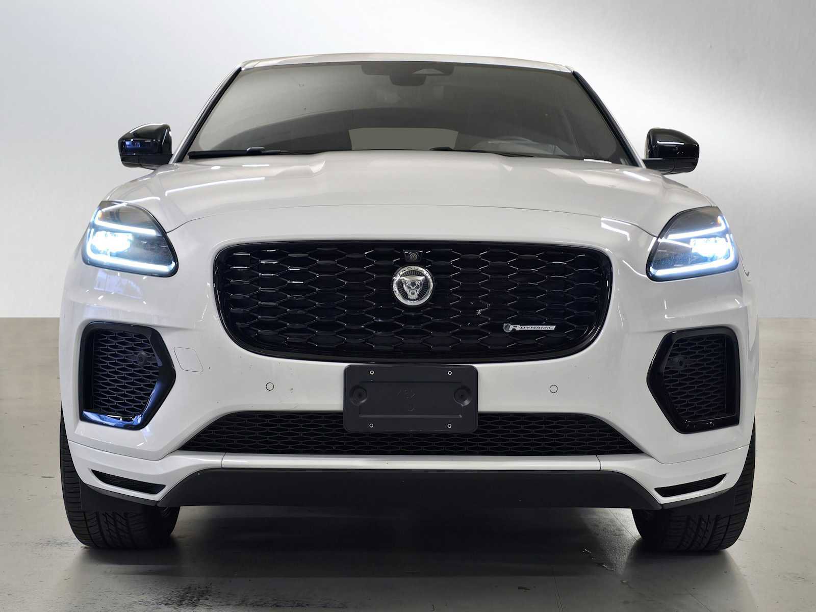 Used 2024 Jaguar E-PACE R-Dynamic SE image 8