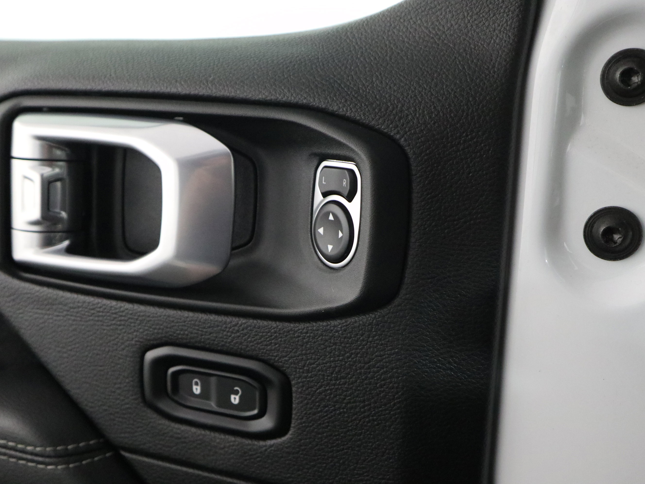 Used 2022 Jeep Gladiator Overland w/ Popular Equipment Package image 31