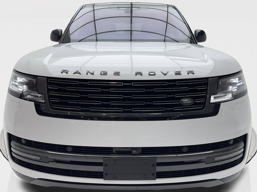 Used 2023 Land Rover Range Rover SE image 4