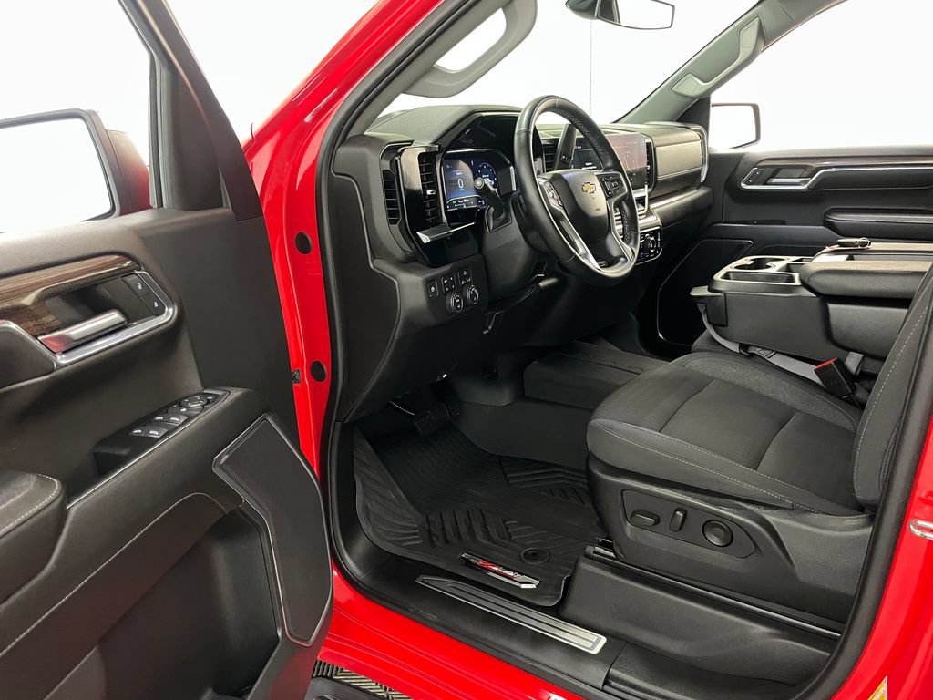 Certified 2024 Chevrolet Silverado 1500 LT AWD/4WD image 21